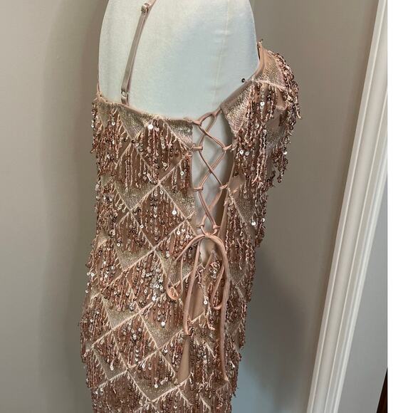 Akira Sequined Mini Dress Rose Gold NWOT Sheath Lace Up Sides Sz L Party Event - Picture 6 of 15